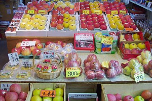 驛廣市場內售賣蘋果的攤檔